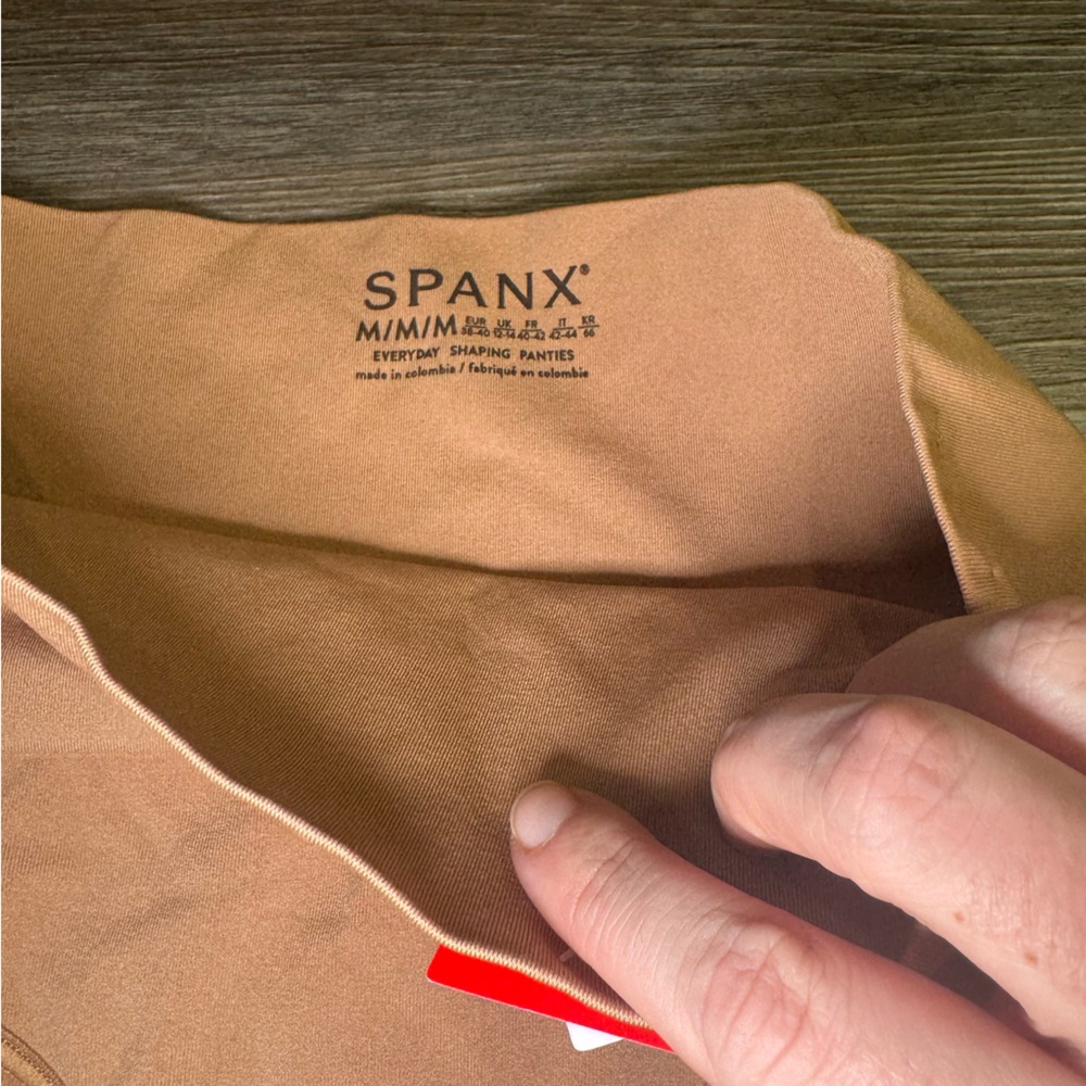 SPANX Everyday Shaping Brief Panties in Naked 3.0 - Picture 2 of 4